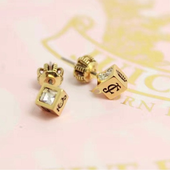 NWT Juicy Couture Gold Tone Cube Ring Size 7 & Earring Studs Set of 2 - Picture 4 of 13
